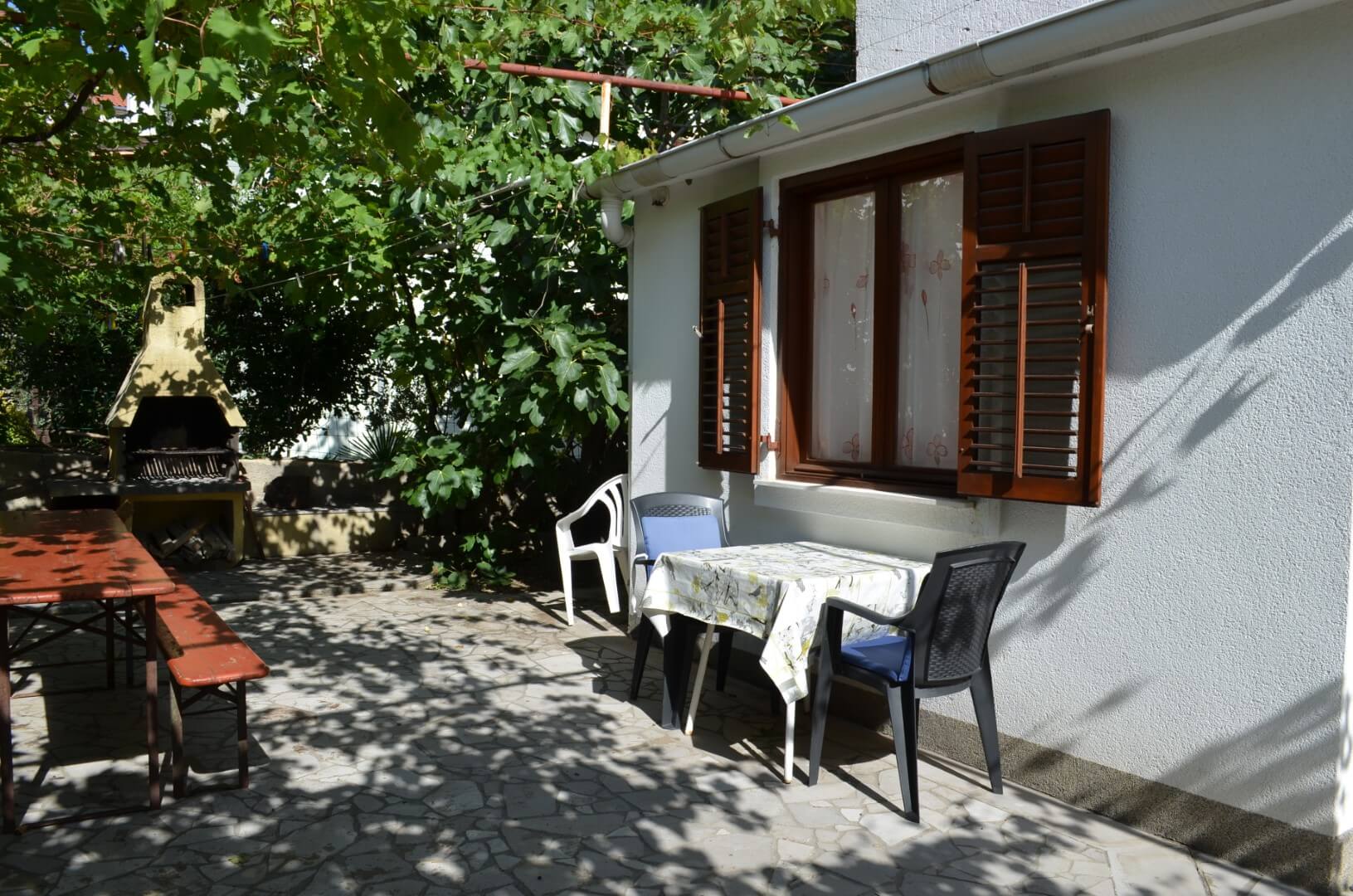 Studio-Apartment mit Terrasse